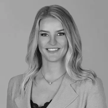 Black and white portrait of a woman